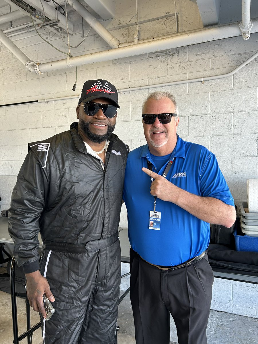 DGodfatherMoody's tweet image. My life is now complete! Had an opportunity to chat with the great David Ortiz and thank him for finally making my Red Sox World Champions ￼ after decades of endless suffering! #BigPapi #Hero