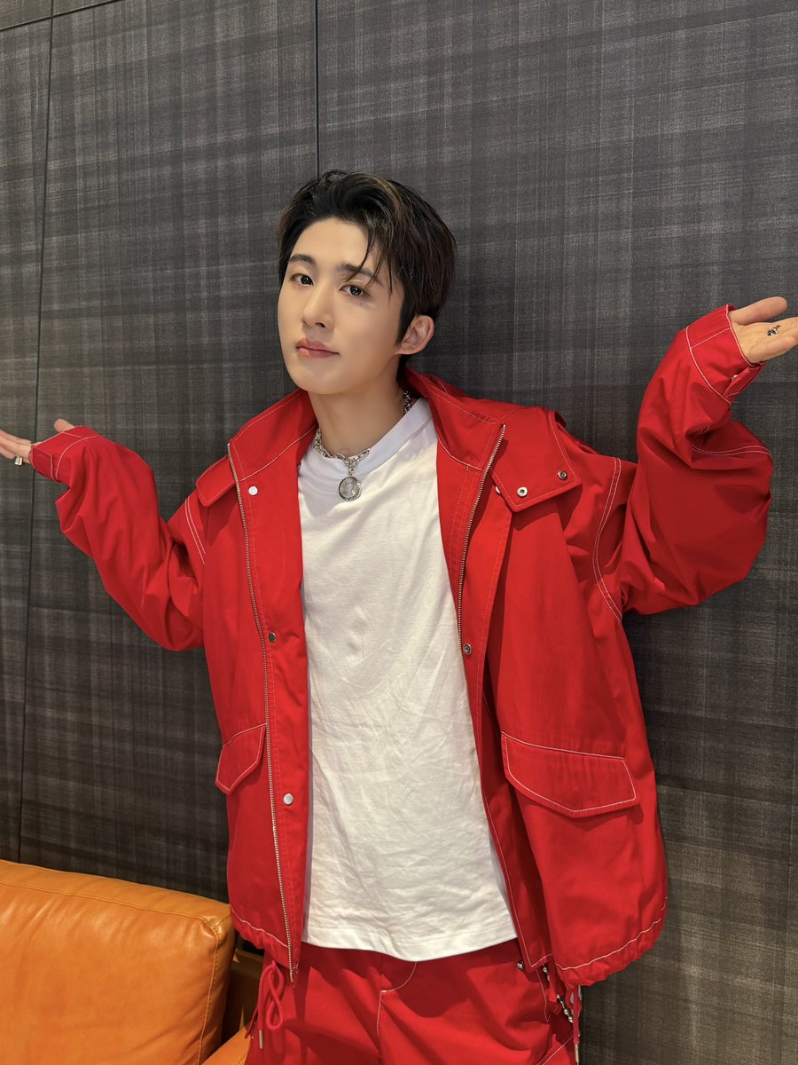 BI_131official's tweet photo. #bcut
오랜만에 만난 홍콩🆔
오늘 뜨거운 열기로 맞이해줘서 너무 고마워요!
페스티벌 즐겁게 즐기고 또 만나요🫶💗 https://t.co/K6P7MtveAo