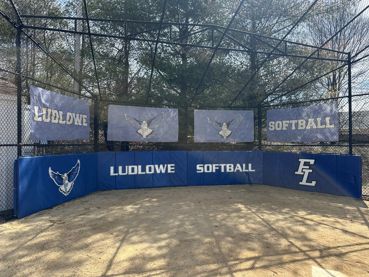 Ludlowe Softball tweet media