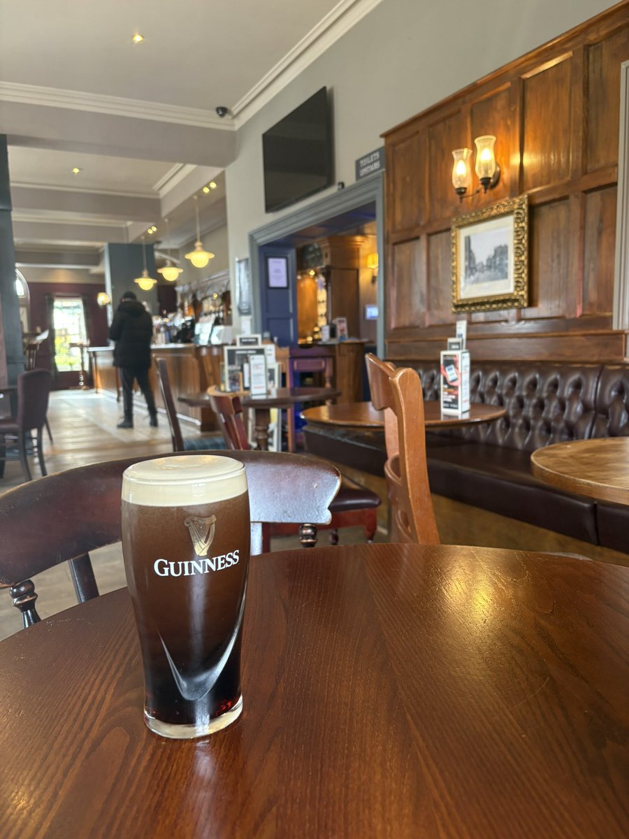 Pints on the Tube tweet media