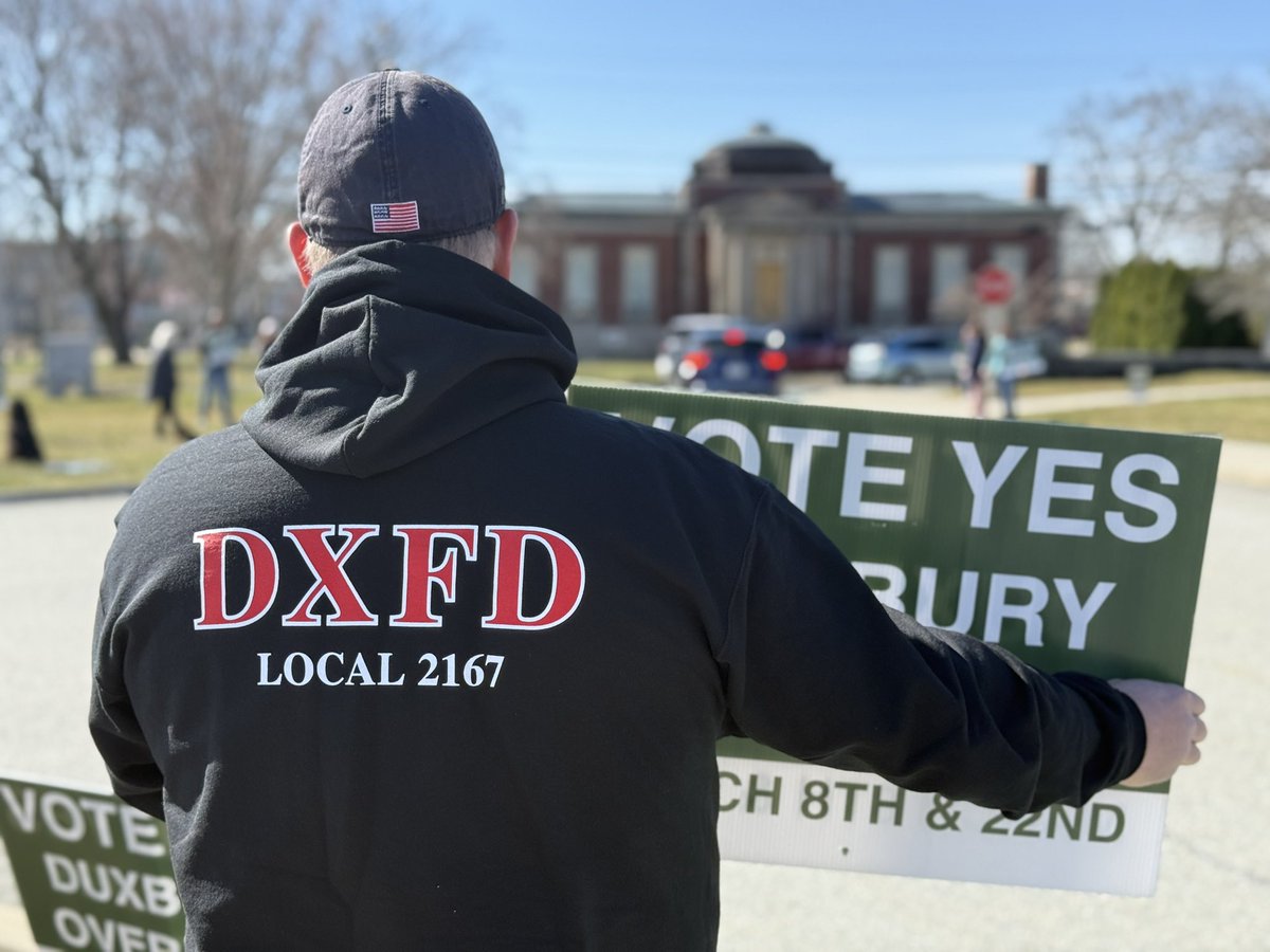 Duxbury Firefighters tweet media