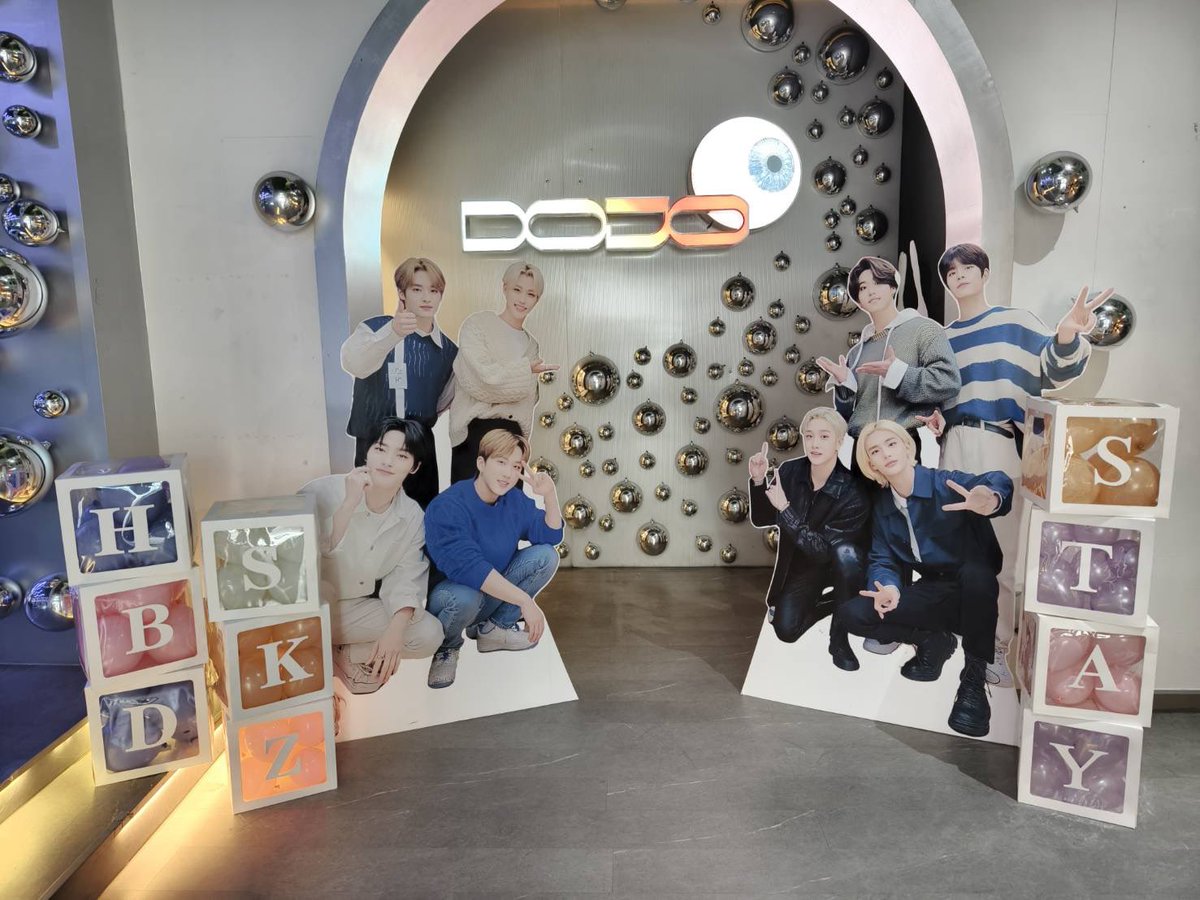 พวกเราพร้อมแล้ว
คืนนี้ มาสนุกด้วยกันนะคะสเตย์ 💕

#SKZSEVENYearsParty
#THESCLASSPARTY