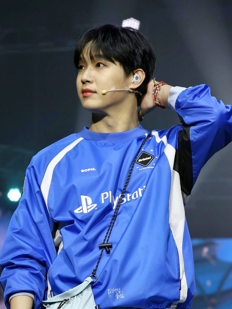 hshjini's tweet photo. 2025 BTOB FAN-CON MELympic
언젠가 한 번 말했던가
임현식=파란색은 되는공식이라고😀👍
#임현식 #비투비 #BTOB #I3TOB축하해 https://t.co/s0lpsQBq3P