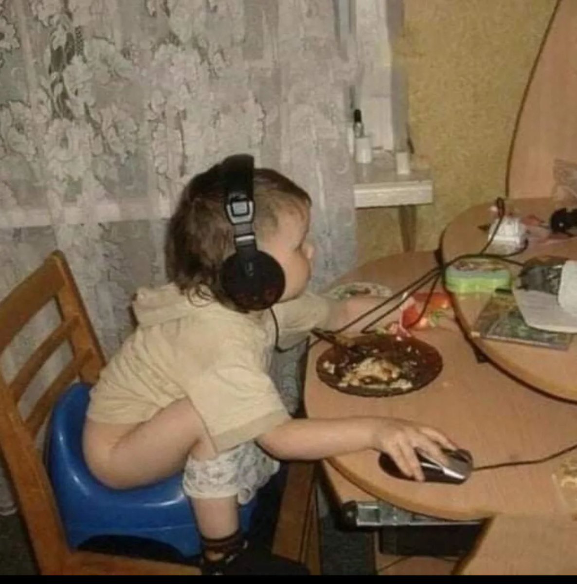 Sky69LOL's tweet photo. Seltenes Bild von mir wie ich in League die Top-Lane flanke https://t.co/yTlcm3ksit