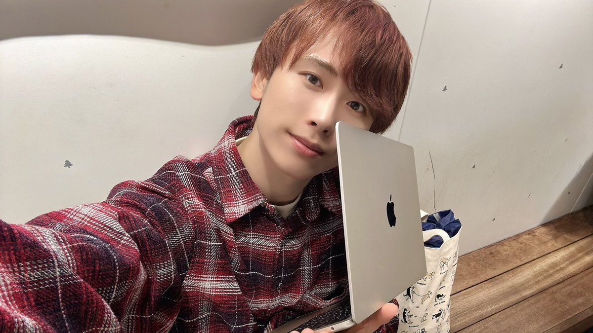 ookawayoshiaki's tweet photo. 撮影なども終わって
これから家へ向かいます💪

いま移動しながら
今日のショート動画作成中💡

21:00に投稿できたら
褒めてください笑🤭 https://t.co/Jj0dUn0rXp
