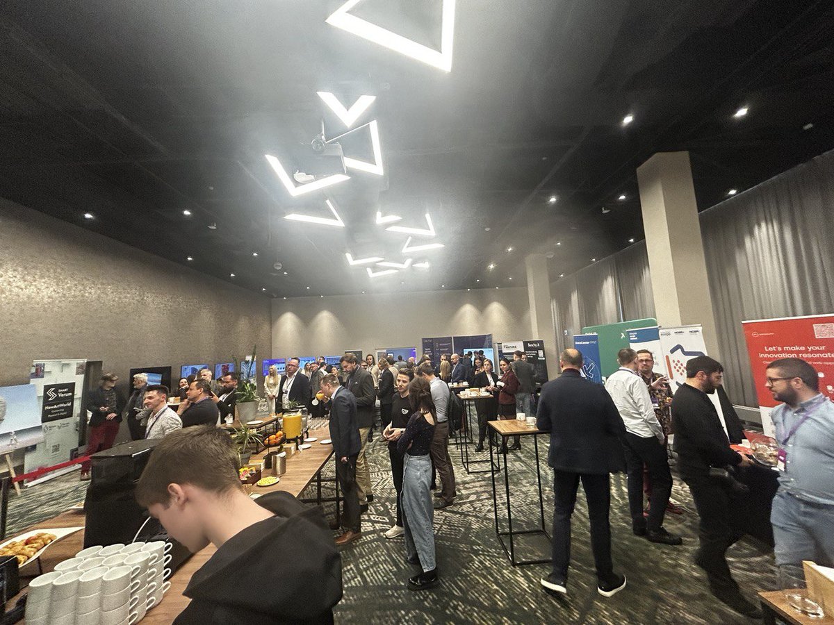 alaska_game's tweet photo. We had a blast at the #TechOfTomorrow Conference in Poznań! 🌐
Great to connect with innovators pushing the limits in tech - not only blockchain.
Big thanks to everyone who stopped and got to know more about #AlaskaGoldRush ⛏️✨ https://t.co/d8V2EtYnZZ