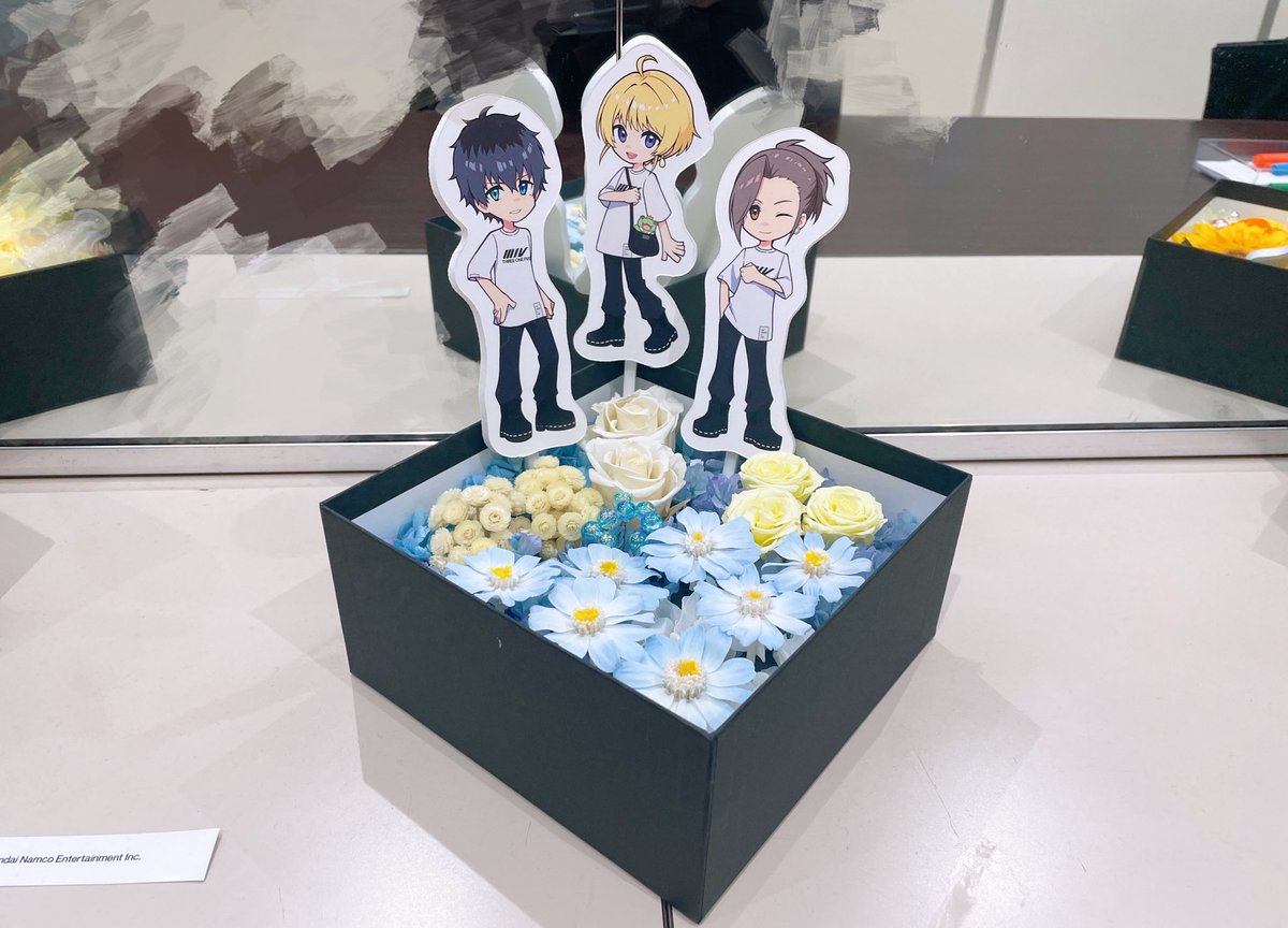 chisamelon's tweet photo. みのりさん今年もお誕生日おめでと〜〜〜！！！！！
展の会場でお祝いしてきたわよദ്ദി- ·̫ – ̳^ https://t.co/dzR2IRefCs
