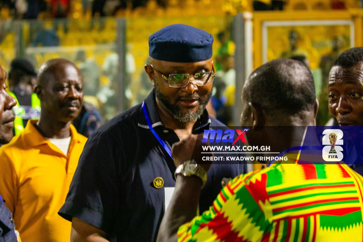 maxtvgh's tweet photo. 📷NSA DG @kingyawampofo1 praised for the work done so far at the Accra Sports Stadium by the top brass at the GFA.
#GHACHA #MaxTV #FIFAWCQ2026 https://t.co/2IZI06KXeJ