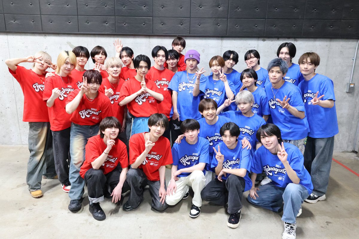 abekobedanshi's tweet photo. 『駆アガル！〜あべこべ男子に憧れて〜』
1⃣日目を駆け抜けました💨

初日は昼も夜もTeam 勝利の勝利❗️
Team 樹がけっぷち💦

明日、イベント2日目
おもてなし対決の行方はいかに⁉

あしたの夜公演は配信も⚡
会場に来られない方の声援
横浜まで届けぇ～
⇒https://t.co/JAuCQ0QH7D https://t.co/JxO4Gyl2Sd
