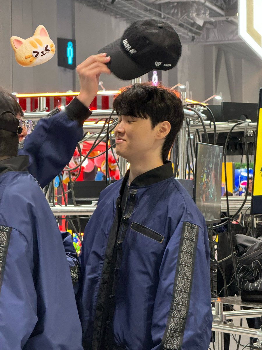 Taylor01310303's tweet photo. #chovy #쵸비 https://t.co/szsPdM3pau