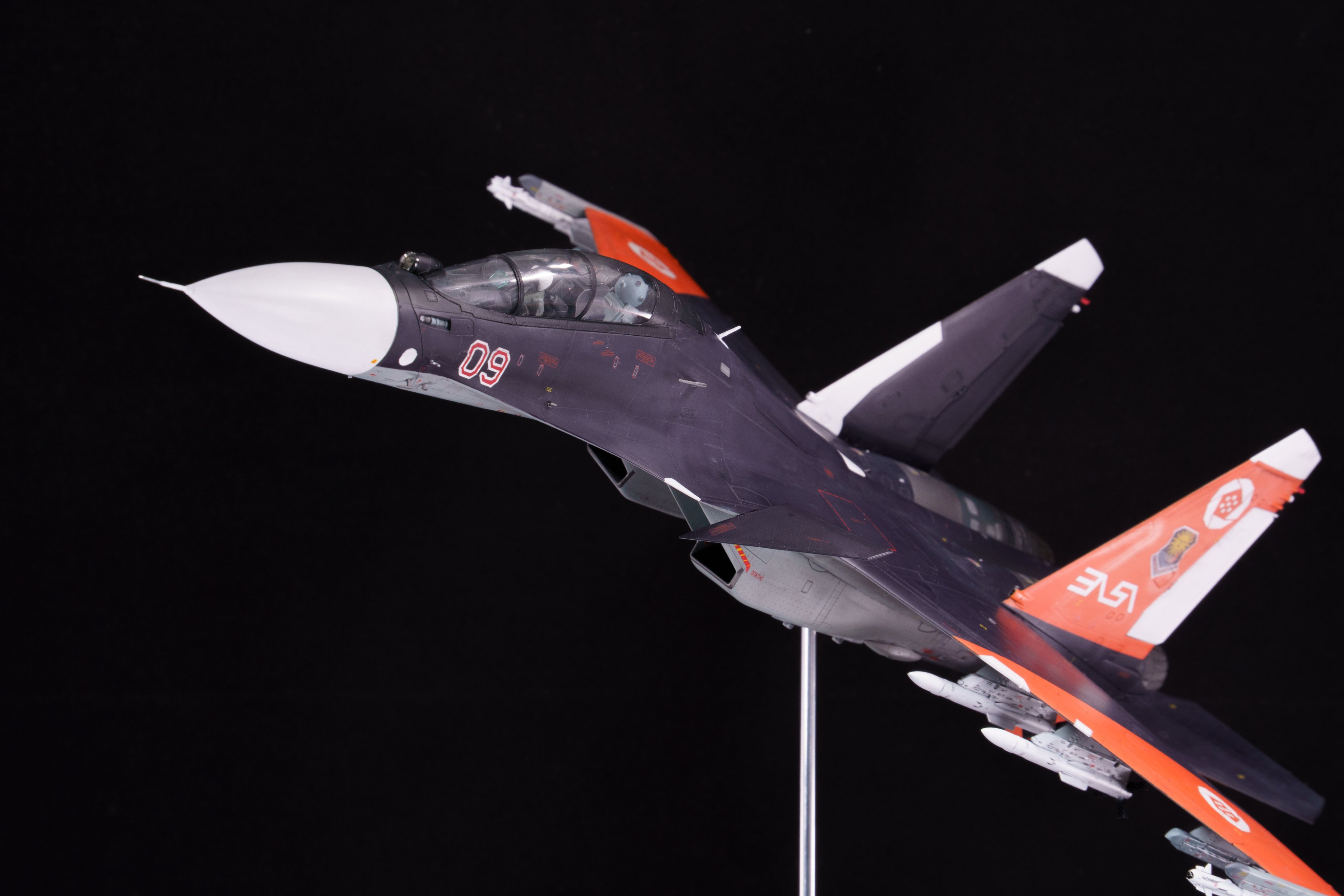 1/144 エースコンバット Su-30 ミハイ仕様 r77 kh31付き 電飾 1/144 エースコンバット Su-30 ミハイ仕様 r77 kh31付き 電飾