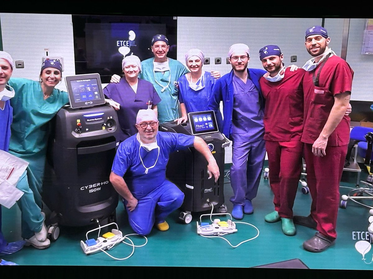 quanta_system's tweet photo. #EAU25 - Day2️⃣
#Semilive by Dr. Silvia Proietti & Dr. @GuidoGiusti
#SBES with #CyberHoMagneto & #FiberDustPRO
#BeQuanta https://t.co/nilg6lOVdK