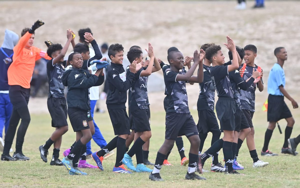 FCKapstadt's tweet photo. FC Kapstadt beat Cape Town Spurs FC 1-0 in their final Group A fixture to qualify for the Quarter-Finals of the Strandfontein U14 Tournament with 100% record. https://t.co/Cj4HeWxS3z