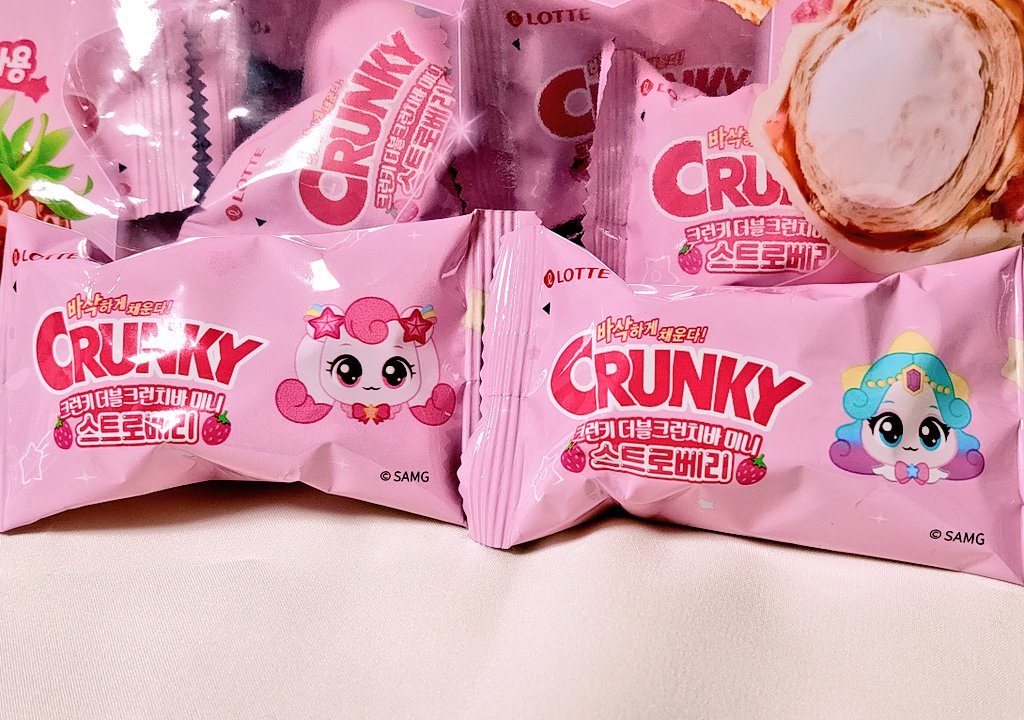 1月に購入したティニピンクランキーチョコレート（イチゴ味）、275g
