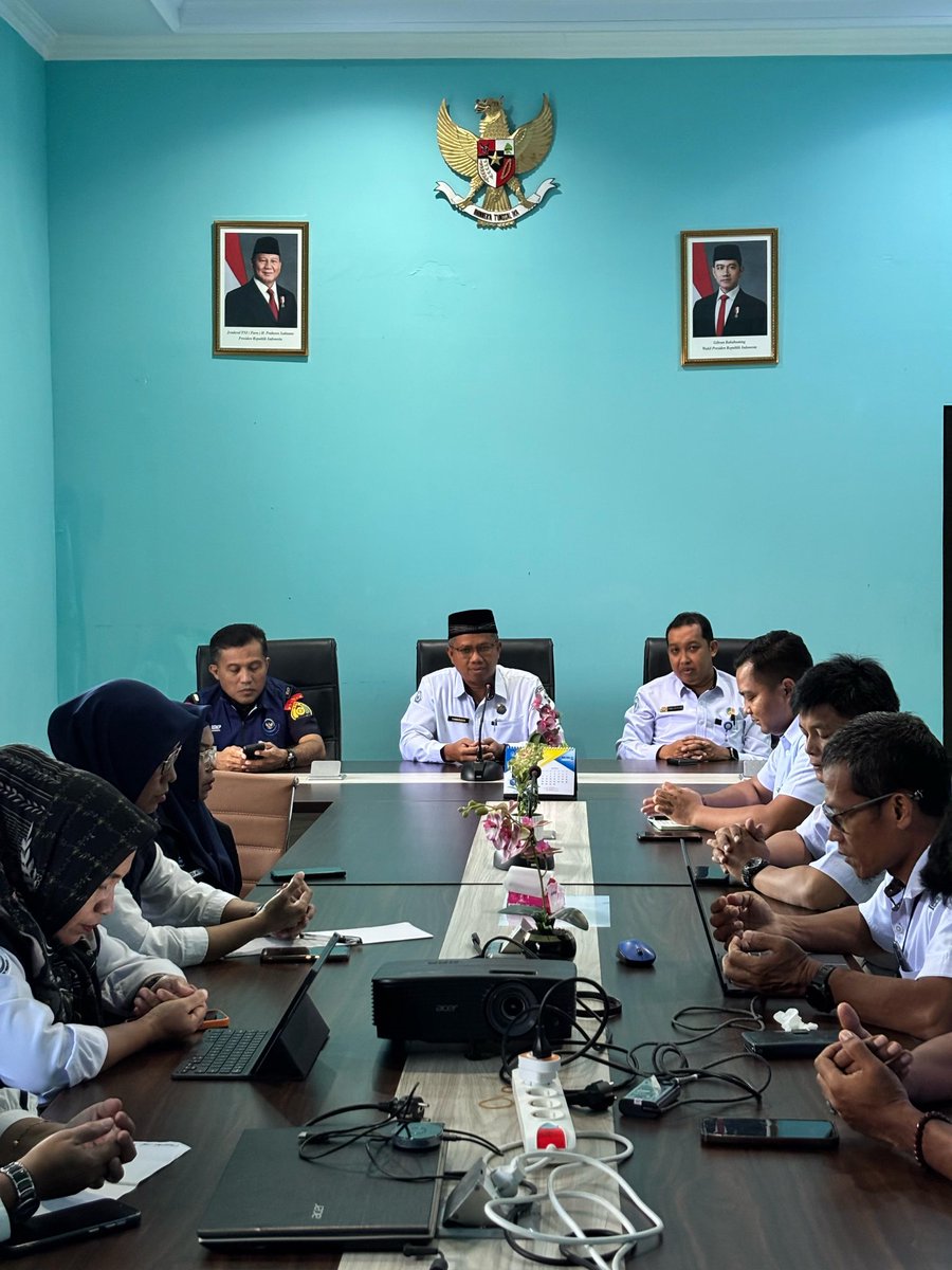 Endangsrimulia2's tweet photo. Rabu (19/03/2025), Endang Sri M, Luhkan Kota Ternate , 
 Rapat bersama Kepala PPN , BPPMHKP dan PSDKP sekaligus melakukan keg, Survei lance inspeksi di PPN Bastiong Ternate.Perikanan privinsi dan KSOP Ternate. 
#GiatLuhkanSatminkalAmbon 
#KecTernate utara
#KotaTernate https://t.co/orZ7VSySyA