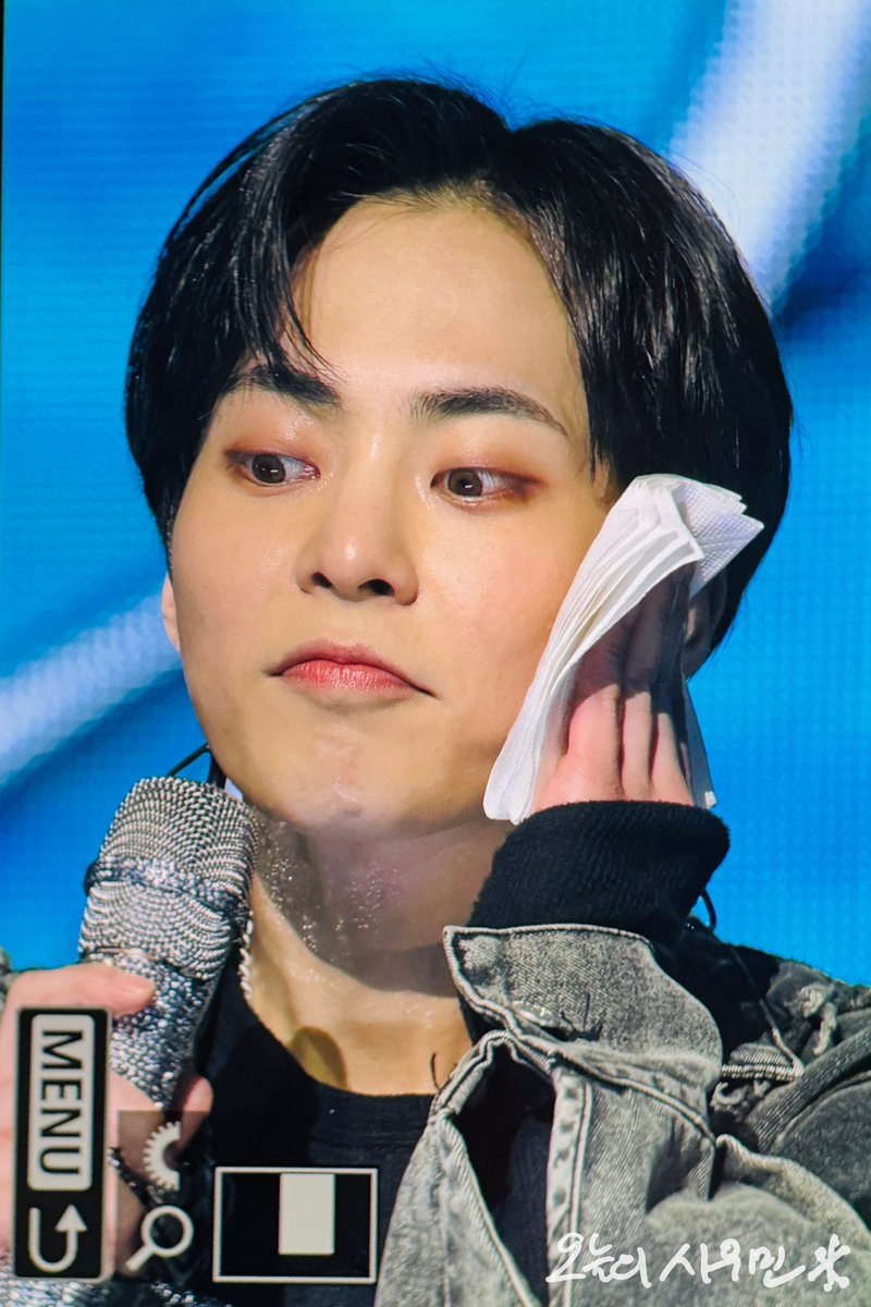 250322 XIUMIN FAN CONCERT 
<X Times ( )>  

콘서트 줘 💙

#xiumin #시우민