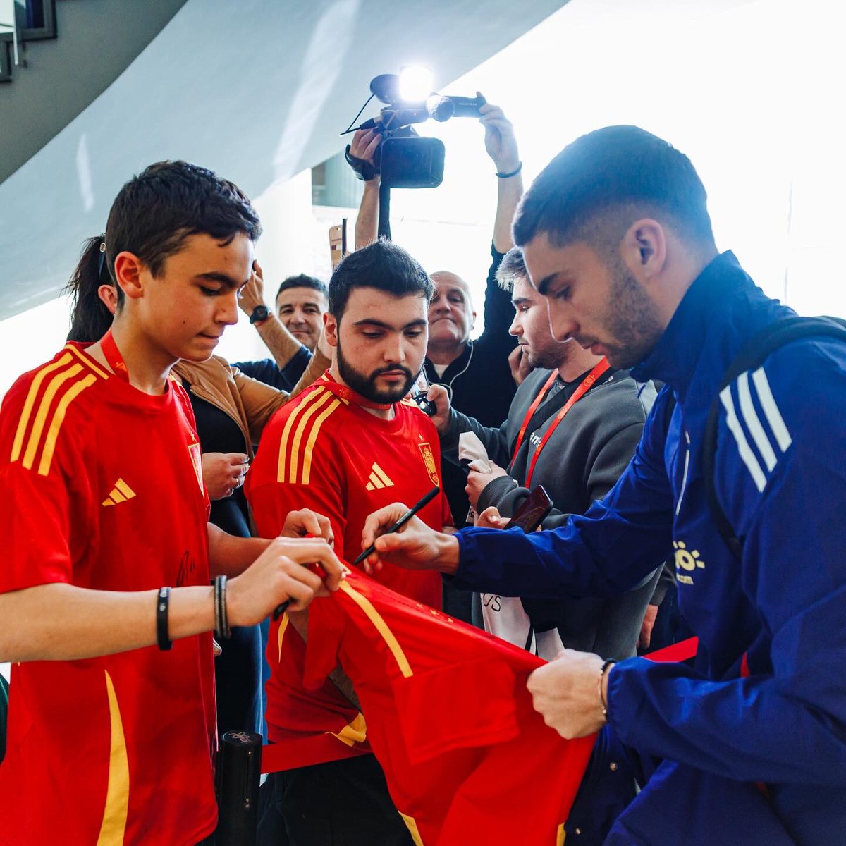 FerranTorres20's tweet image. Valencia ❤️🏠 @SEFutbol