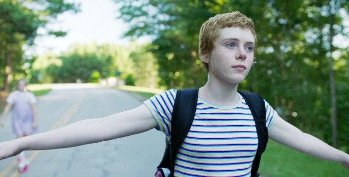 쿠플 HBO <몸을 긋는 소녀> 있네...좋아하는 여배우들이 나오기도 하고, 연기도 넘 좋고 스토리도 썸뜩하고, 에이미 아담스가 정신적으로 힘들어서...