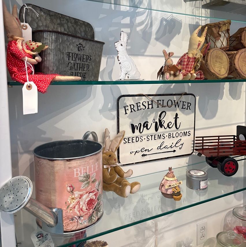 Spring has sprung in the Field House Museum gift shop! 🌸☀️ Stop by to browse cheerful springtime treasures, charming décor, and unique gifts that celebrate the season.

#FieldHouseMuseum #GiftShopFinds #SpringVibes #ShopLocal #MuseumGiftShop #SpringDecor