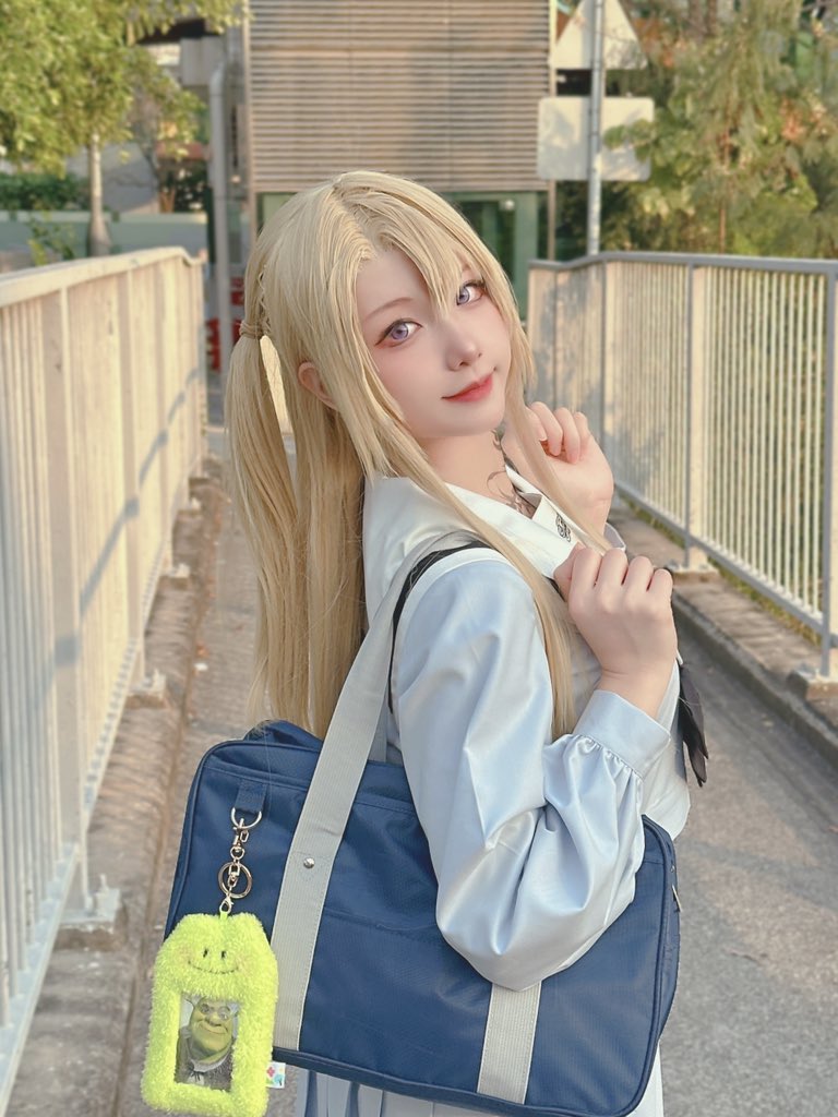 嘗試cos lucy😽

#lucalikes 
#LucyKaneshiro