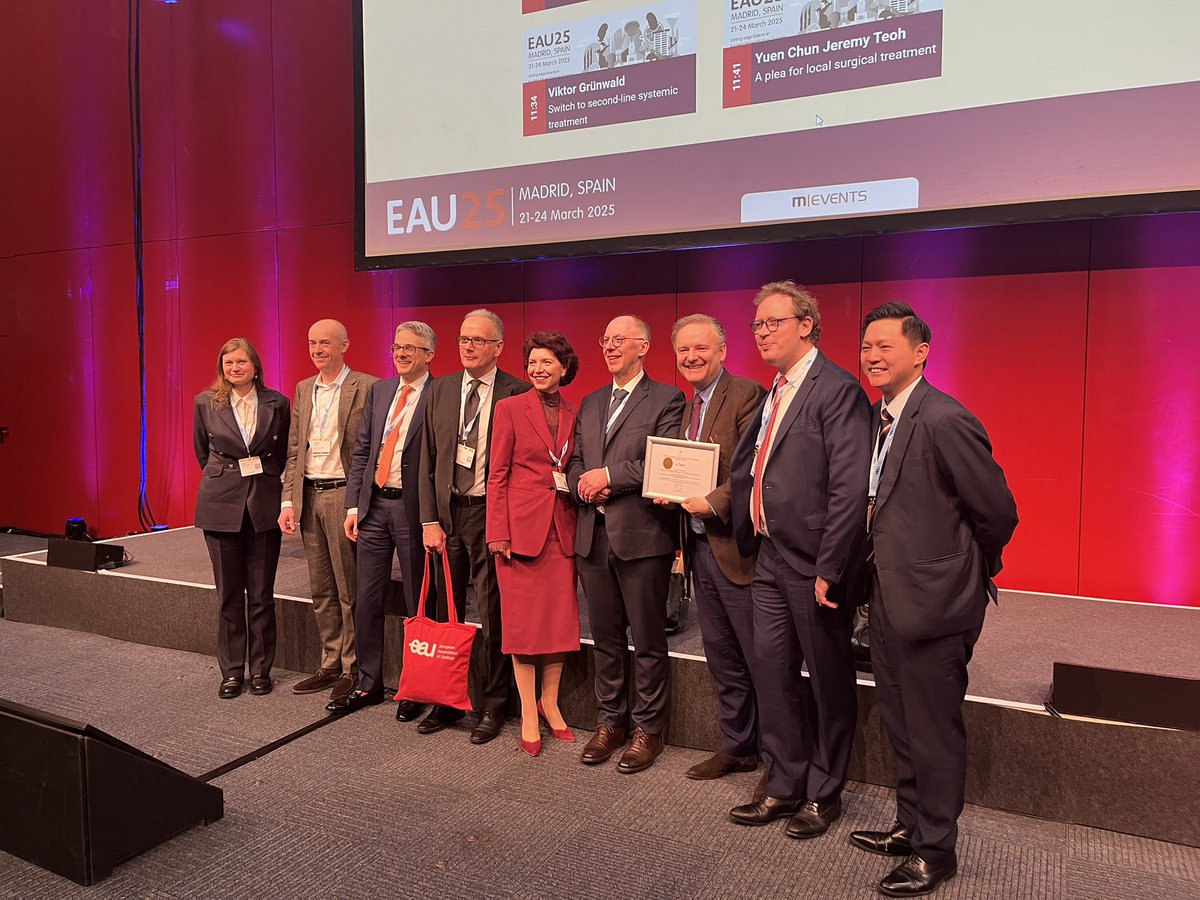 foxal72's tweet image. Thanks to all speakers and the audience for the interesting, interactive and packed session of the @Uroweb Oncology Section on progress and controversies in GU cancers #EAU25 @MRoupret @GGiannarini @GGandaglia