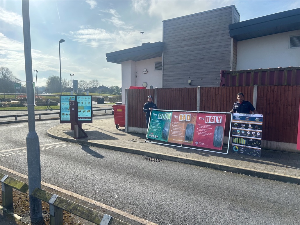 RuncornFS's tweet image. Runcorn Fire Station are at it again! 🚒🔥 Having a great time with our friends at @CostaCoffee Runcorn—educating, informing &amp;amp; protecting our community on safe motoring. 🚗💨 Changing lives positively is a huge part of our job as firefighters! #RoadSafety #CommunityFirst #Runcorn