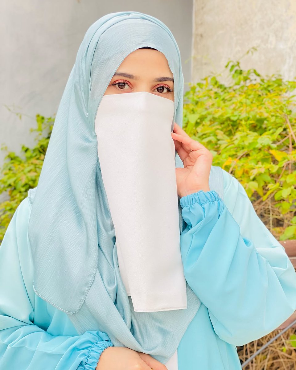 *لوگ لاکھ کہہ دیں کہ بُرے ہو تُم، لیکن اگر تمہارے دل میں رب بستا ہے، تو یاد رکھو بہت ہی خاص ہو تم۔*

*سب کچھ جھوٹ ہو سکتا ہے لیکن انسان کے جائے نماز پر بہائے گئے آنسو کبھی بھی جھوٹ نہیں ہو سکتے
 
Enjoy A HAPPY Evening 💙💙💙

#BBB25
#SAMSUNGLIONSXJENO #제노_삼성라이온즈_시구