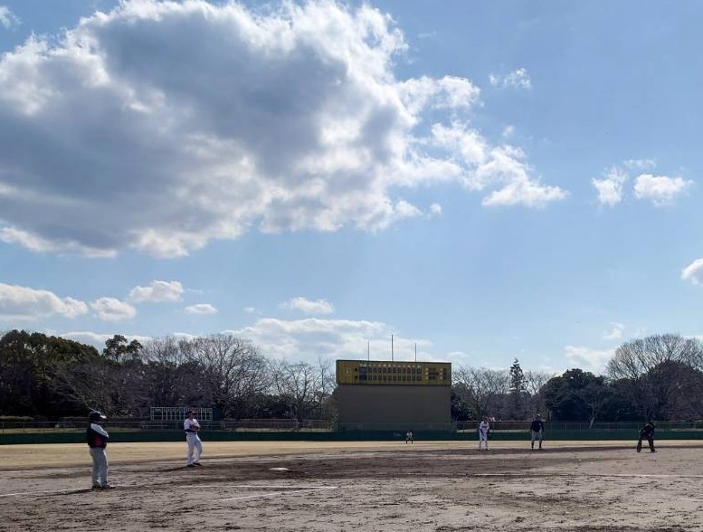 uuob_bbc1957's tweet photo. 【活動報告】
3/20(木)　OP戦　
vs　東京弥生クラブ様　win
投打が噛み合い勝利しました。東京弥生クラブ様、グラウンド、審判等の手配大変お世話になりました🙇 https://t.co/3mMLNEPp3e