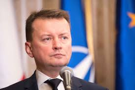 Czer_Gar's tweet photo. Co by nie mówić odtajnienie jakichkolwiek dokumentów związanych z bezpieczeństwem narodowym naszego kraju było wysoce nieodpowiedzialne a co za tym idzie były Minister obrony narodowej pan Błaszczak. Zaprezentował wysoki brak wyobraźni i nieodpowiedzialności. https://t.co/Pl5YTOhqH9