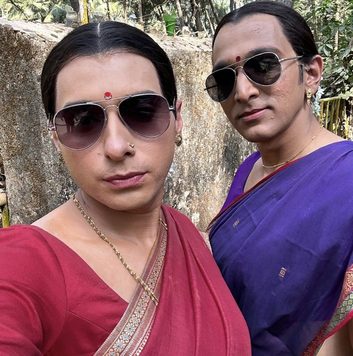 filmfare's tweet photo. #Divvyendu shares behind-the-scenes photos as he marks a year of #MadgaonExpress. ♥️

#Celebs https://t.co/uFdi6Dh6vM