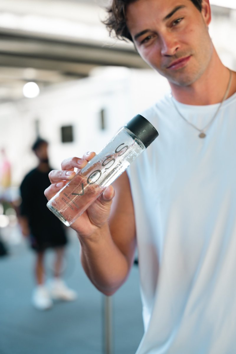 Voss Water tweet media