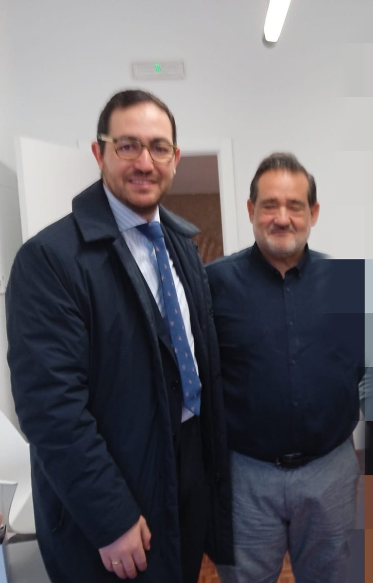 asociacionbibli's tweet photo. Nuestro agradecimiento al @AyuntArchidona, a su concejal de cultura Pablo Garrido y a la @archidonabiblio por acoger el XII Encuentro profesional de los bibliotecarios andaluces con la AAB. @asociacionbibli
#12EncAAB #bibliotecas https://t.co/C1QCVbvG31