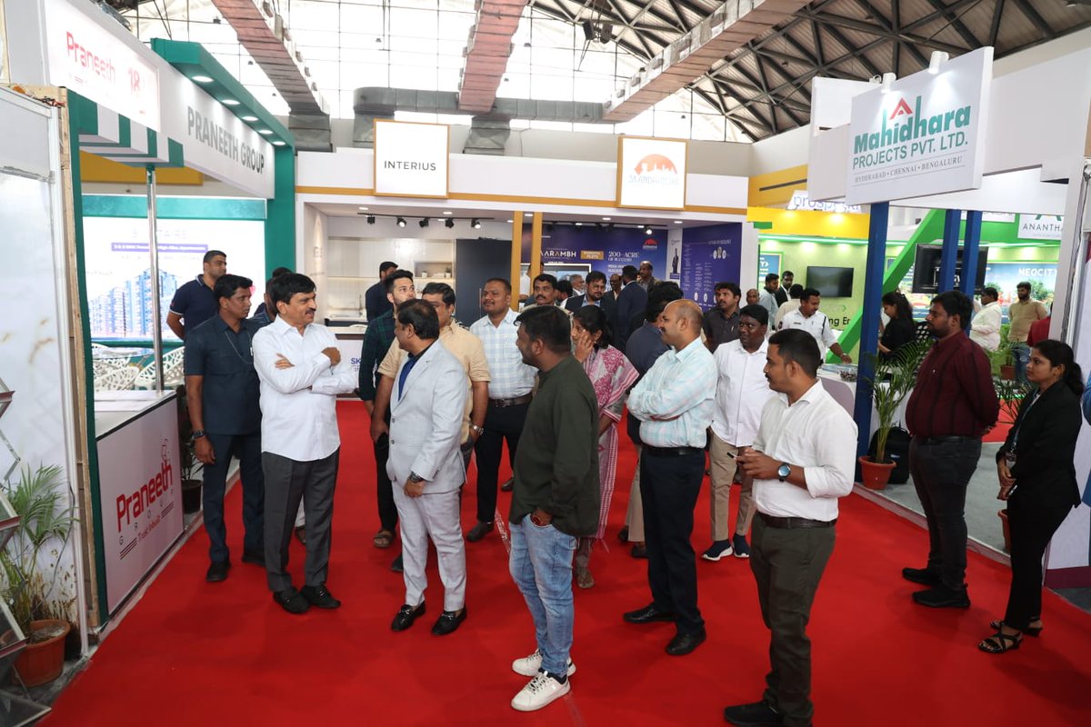 sandhyamadhu997's tweet photo. Hyderabad Real Estate Market sees new growth from last three months, Now is The Right To To Buy. - Sri Ponguleti Srinivas Reddy, Minister.
HITEX Exhibition Centre, HITEC City, Hyderabad. 22-23 Mar2025
#NowRightTimeToInvest
#TV9SweetHomeExpo #TV9Telugu #RealEstateInvestment https://t.co/qwOlptEJWv