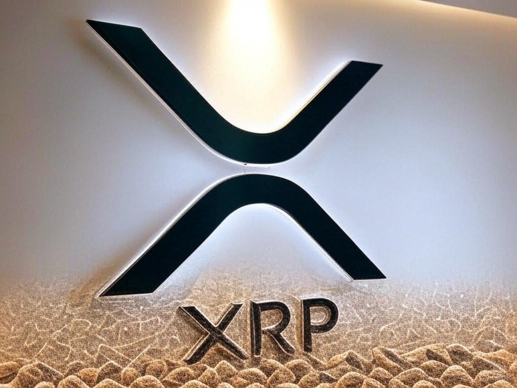 crypto_queen_x's tweet photo. HODLLLLL 🚀🚀🚀🚀 #XRP 

ETFS ARE ON THE WAY !!!! https://t.co/Z1JcieBPDH