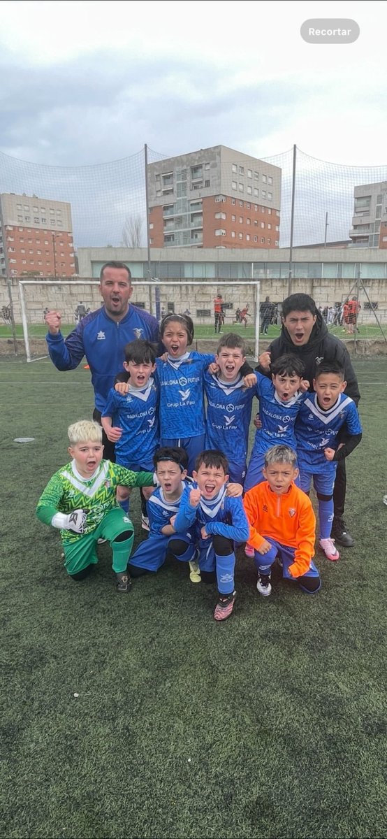 ffbadalona_base's tweet photo. 🔵⚪ Triomf contundent del S8! (7-0) 💪🏻

Partit dominat de principi a fi, construint jugades des del darrere i sense deixar opcions al rival. Porteria a zero i tres punts més per acostar-nos a l’objectiu! 💙

#CiutatDeBadalona https://t.co/VTD5pF1zYd