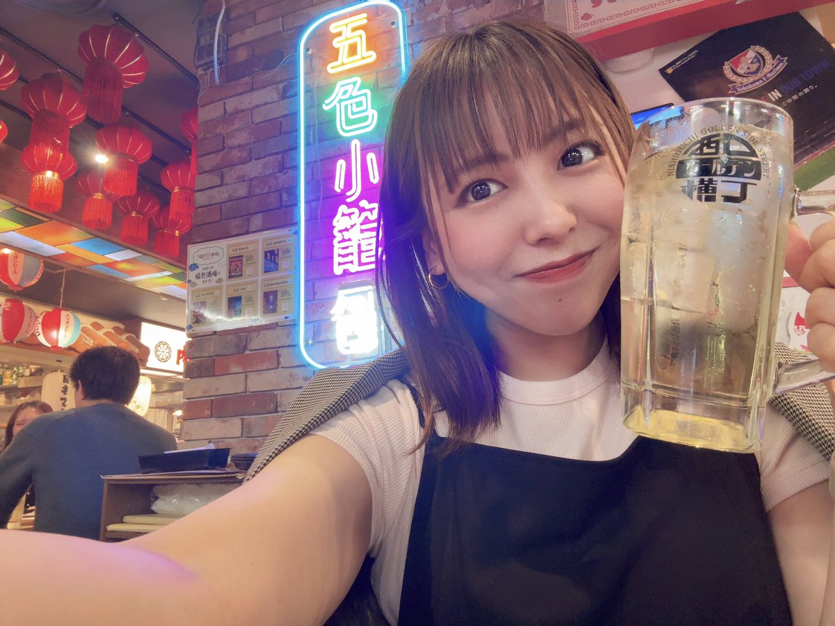 mii000288's tweet image. ２件目〜🍻✨
初めて横浜駅前で飲んだけど、
横浜楽しい〜😆😆