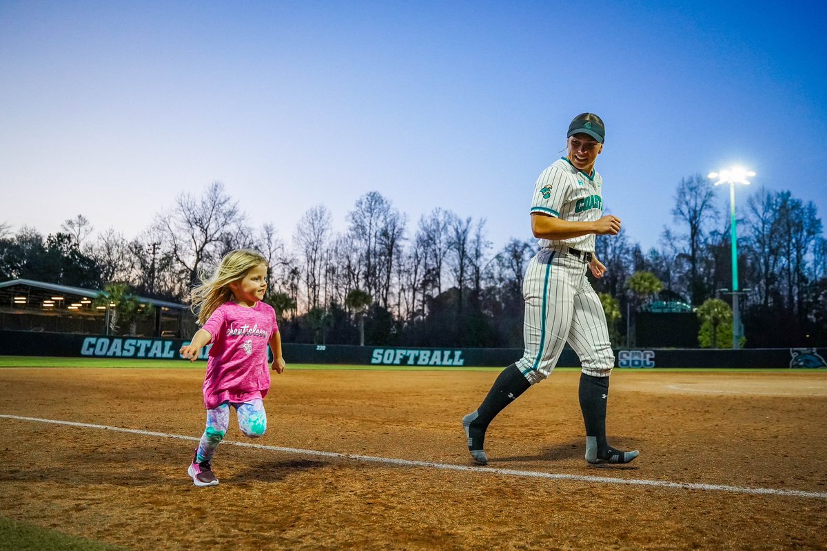 She didn’t know I didn’t get a hit this game. She just wanted to run bases with me because I was smiling at her. 

It’s easy to get caught up in the outcomes of the game and lose sight of its impact. I’m grateful for moments like these to put the game into perspective. ❤️