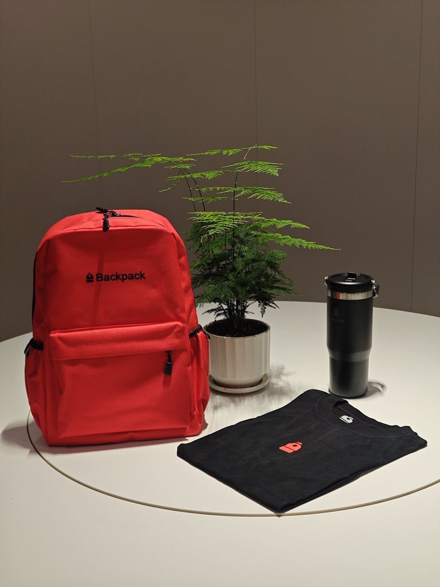 CandyDAO_leaf's tweet photo. 搞了4个红背包福利🎒来一波抽奖

关注 @CandyDAO_leaf @Backpack_CN @Backpack 
转发这条推文+3天后开奖

没注册的也可以走我的邀请链接😜
注册：https://t.co/QrphFyENUI

Backpack 融资金额3700w，项目潜力巨大，如��是平时交易现货做一些波段，强烈建议在这个交易所。并且据说快要TGE了，到时候肯定也是有空投的，目前刚刚开启新赛季积分活动

国内的也是可以KYC的，这个一定要KYC
不卷，工作室上号成本更高，KYC其实更有利散户

没有注册的一定要去注册一个😍空投+需求