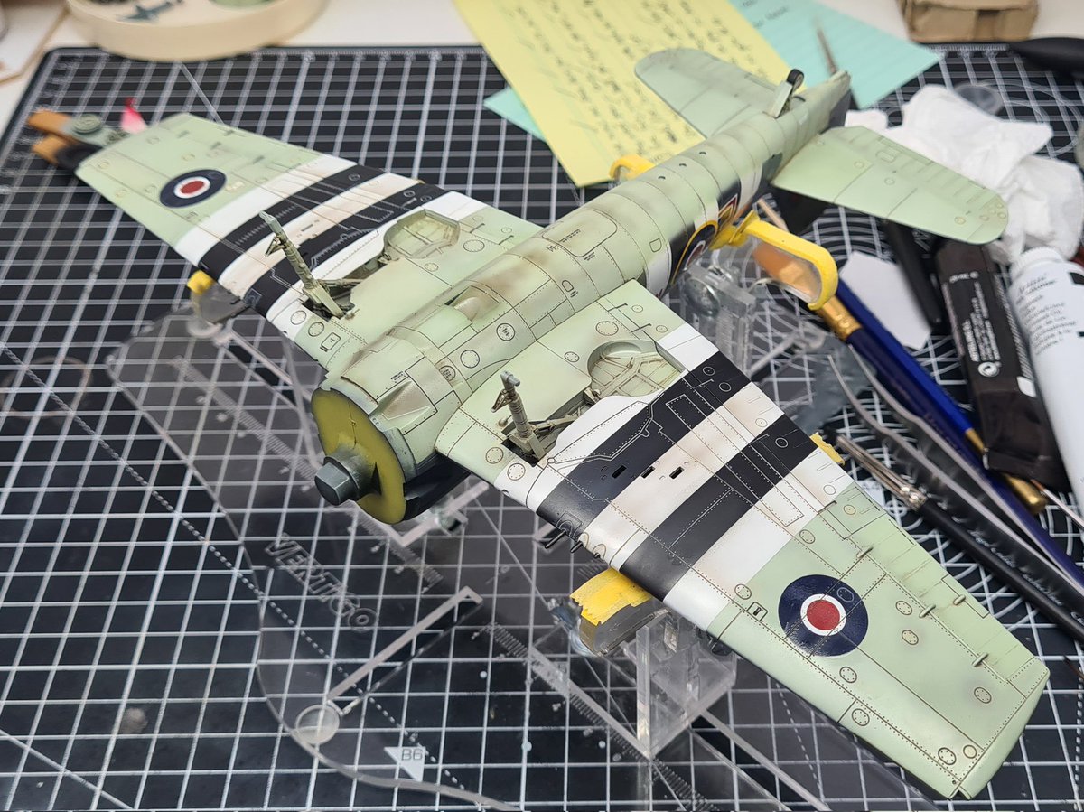 Point50PB's tweet photo. I promise its getting there haha pin washes done, just need to satin coat. Then a little oil weathering, exhaust stains and pop on the details and the clear parts and that'll be it done! #jffcat I've had all the paints and detail parts delivered for the delorean too! #jffmovies https://t.co/zeucWes7du