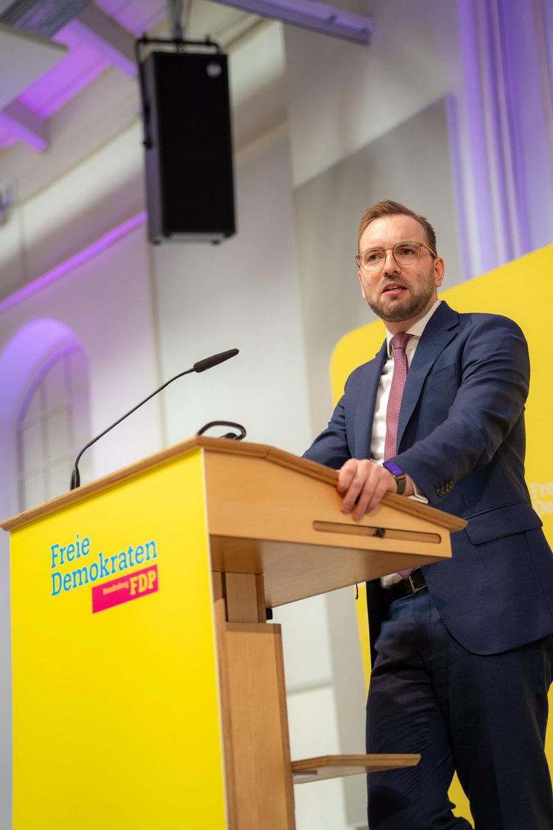 Mit 76,6% wurde <a href="/ZyonBraun/">Zyon Braun</a> erneut zum Landesvorsitzenden gewählt. Herzlichen Glückwunsch, lieber Zyon!🥳