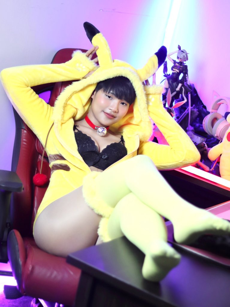 Pokémon Pikachu ⚡️ #tomboy

This set contains (30 photos+ 1 video selfie) in total, each one filled with the cuteness and sexiness of little Pikachu⚡️🥰.

Thank you for your support 💛🥺

ganknow.com/services/50958…