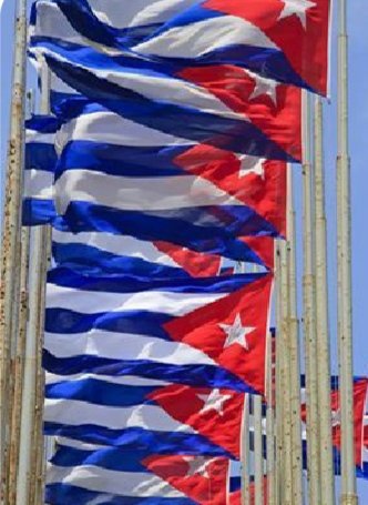 Esta bandera, este cielo y esta tierra,  la defenderé al precio que sea necesario.