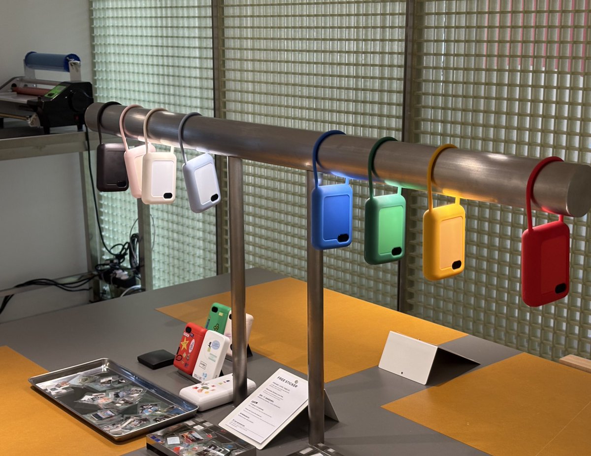 얘들하 리큐엠 합정 쇼룸에서 지금 
보조배터리 원플원 행사하구 잇ㅇㅓ~~
친구랑 같이 가서 반값에 하나씩 들이고 스꾸하고오기 컨텐츠로 ㅊㅊ햐요🎨🔋