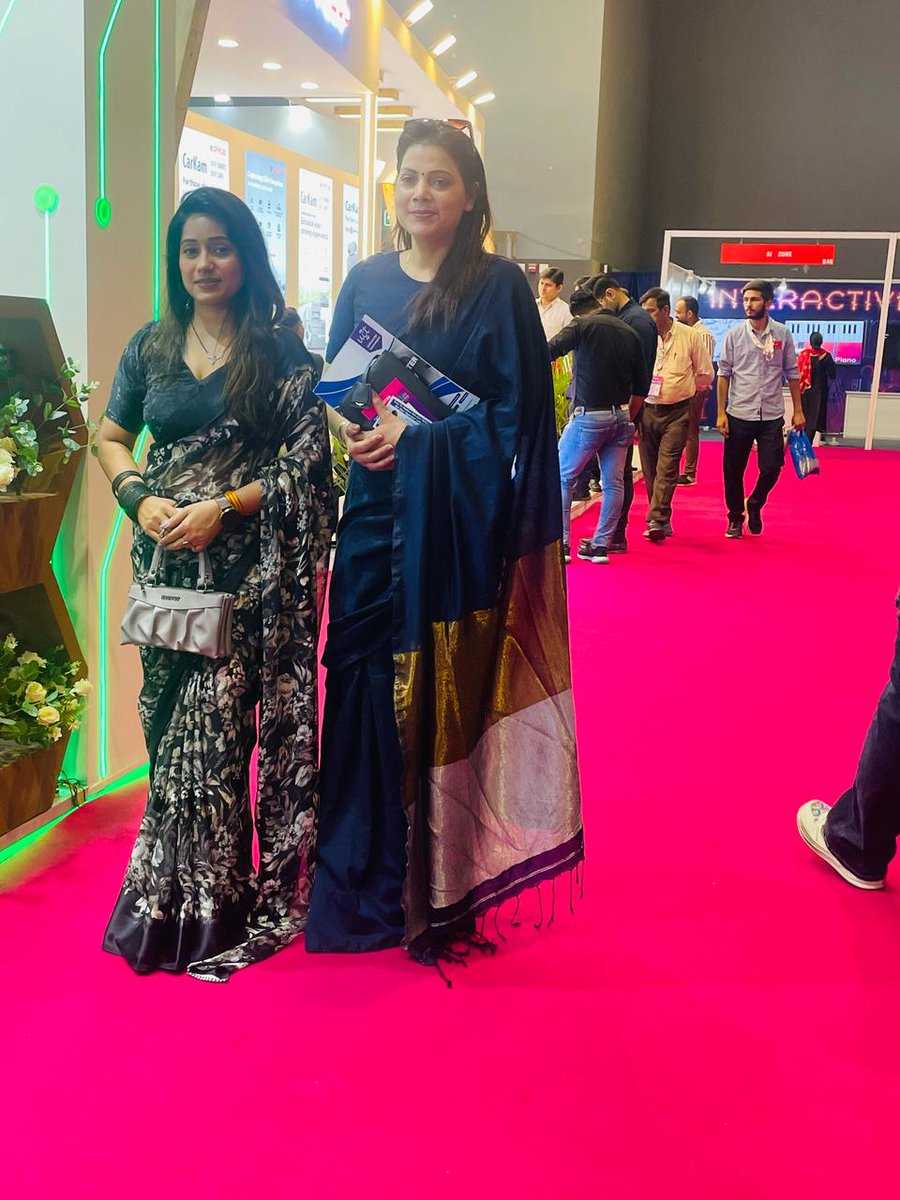 EbookPub09's tweet photo. 🚀 Exciting Experience at IndiaSoft 2025! 🇮🇳✨

Thrilled to be at India Soft, the premier international IT and electronics exhibition, connecting with industry leaders and exploring ground-breaking innovations! 🤝💡

#IndiaSoft2025 #TechInnovation #GlobalBusiness #ITSolutions https://t.co/TEBBhS4F0Z