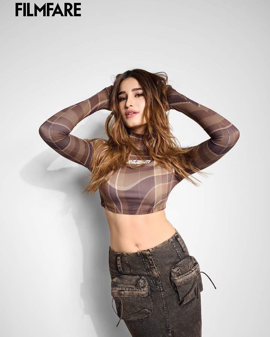 GmpYoCEbEAA9dlF?format=jpg&name=medium