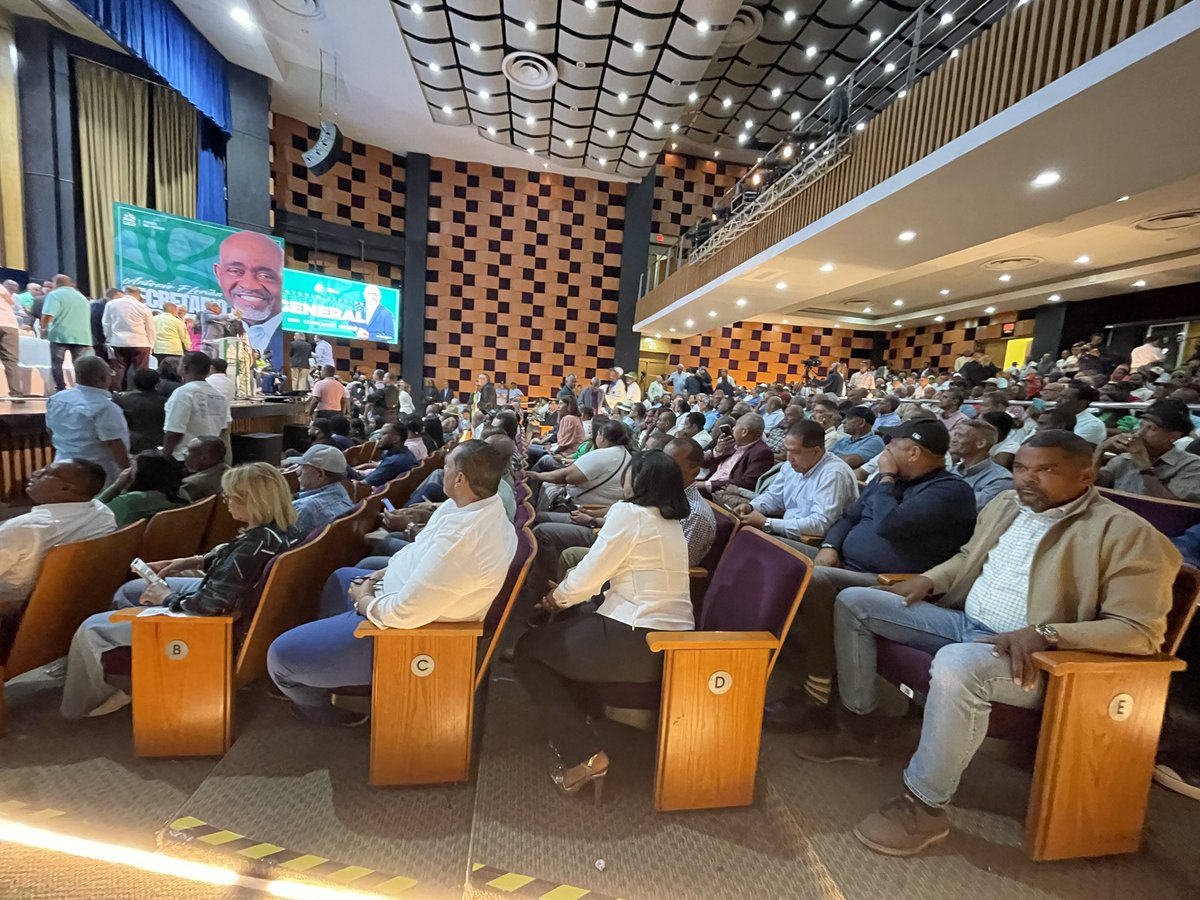 ManuelGrisantyv's tweet image. Saludos desde el exterior 
Desde el exterior, nuestros compañeros dicen presente. La Fuerza del Pueblo no tiene fronteras y Peñita une corazones dentro y fuera del país. #Unir #Consolidar #Ganar