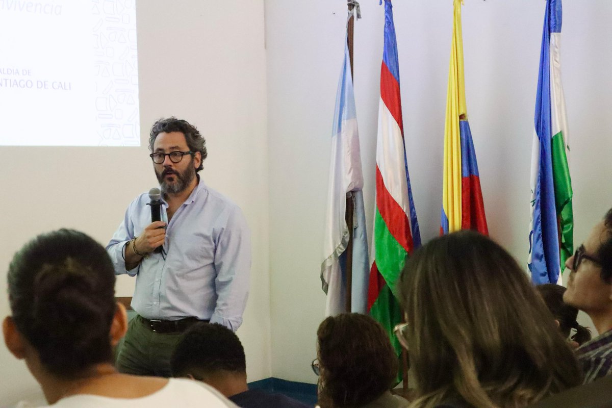 SeguridadCali's tweet photo. Estuvimos en el encuentro sobre perspectivas de seguridad para Cali, realizado en la @icesi. 

Un espacio clave donde se presentó la Red Regional de Observatorios de Seguridad, iniciativa que refuerza el trabajo conjunto por la seguridad en nuestra ciudad y la región.

🧵⬇️ https://t.co/gOO4a6D4cO