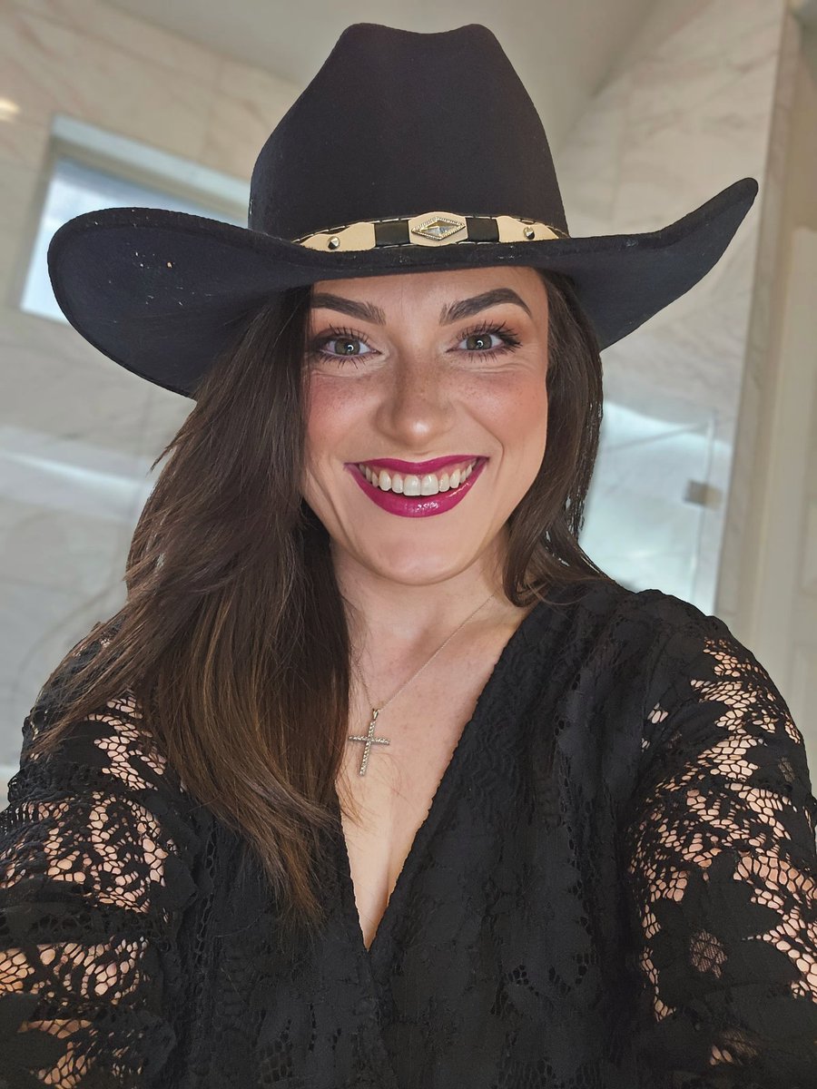Caffrican's tweet photo. yeehaw https://t.co/PPJY9kXGYS