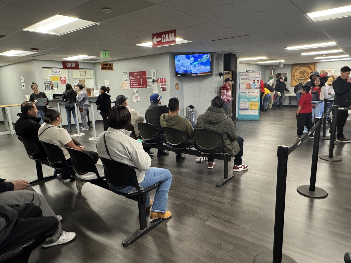 ConsulMexDen's tweet image. Hoy, Consulado General de México en Denver trabaja en su segunda jornada sabatina extraordinaria para atender a más mexicanos y mexicanas en #Colorado, el este de #WY y de #Montana.
@pavel_mc