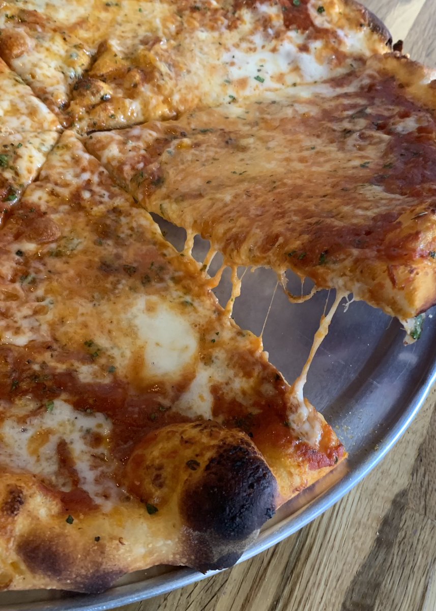 UnionParkPizza's tweet photo. Crispy &amp; cheesy

#pizza #cheesepizza #regular #plain #boston #restaurants https://t.co/Zp5lhEAPve